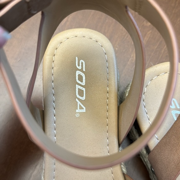Soda espadrille sandals sz8 - Picture 2 of 4